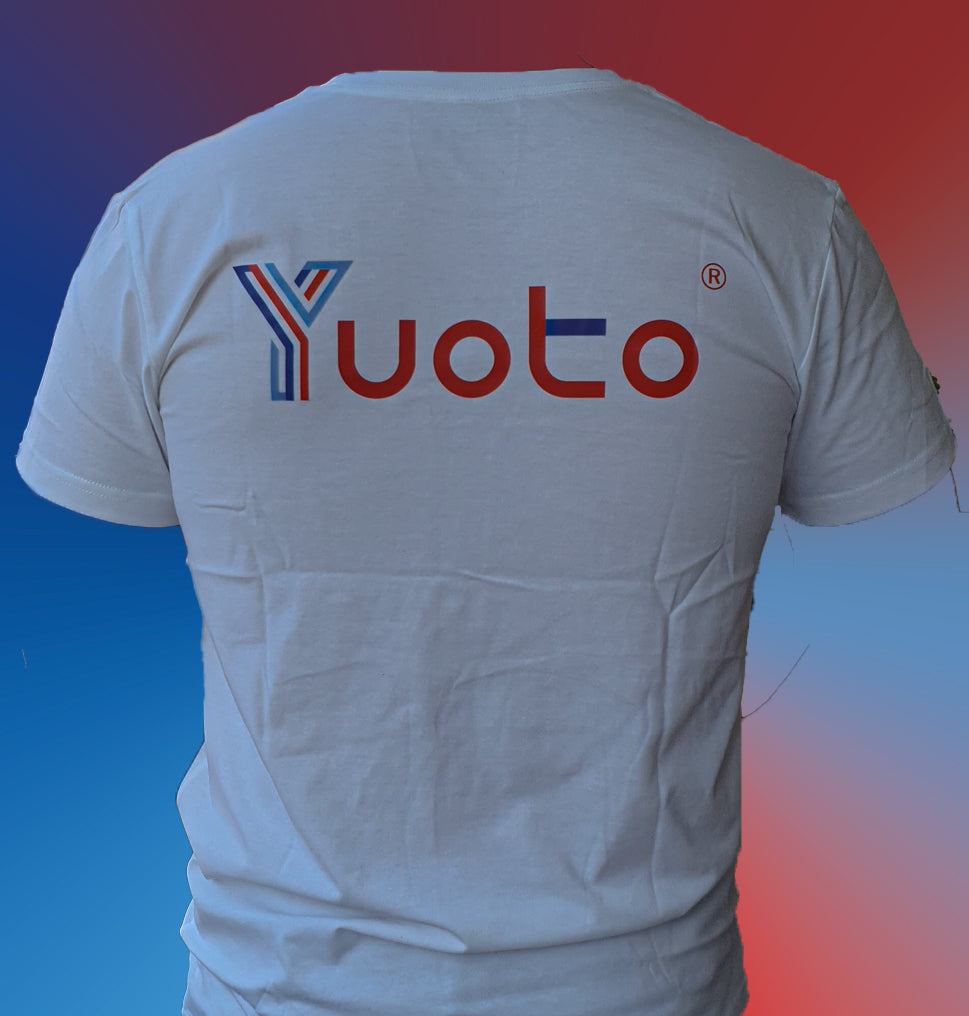 Yuoto - T-shirt - vit (bak)